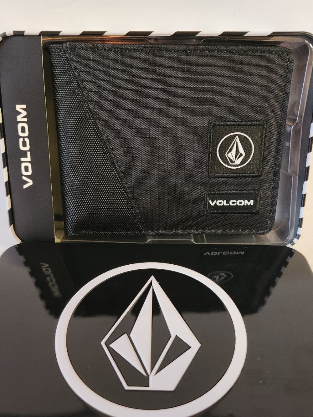 Volcom Wallet Bi-Fold Volcom Stone Black New In Tin